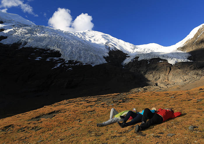 Wie kann mann von der Schweiz nach Tibet reisen?