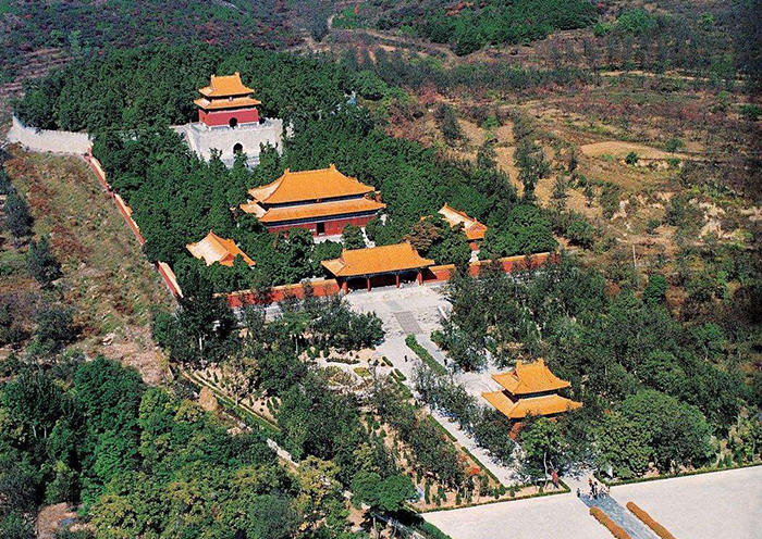 Gräbern alter Kaiser der Ming-Dynastie