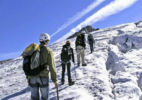 Wie vorbeugt man Höhenkrankheit?
